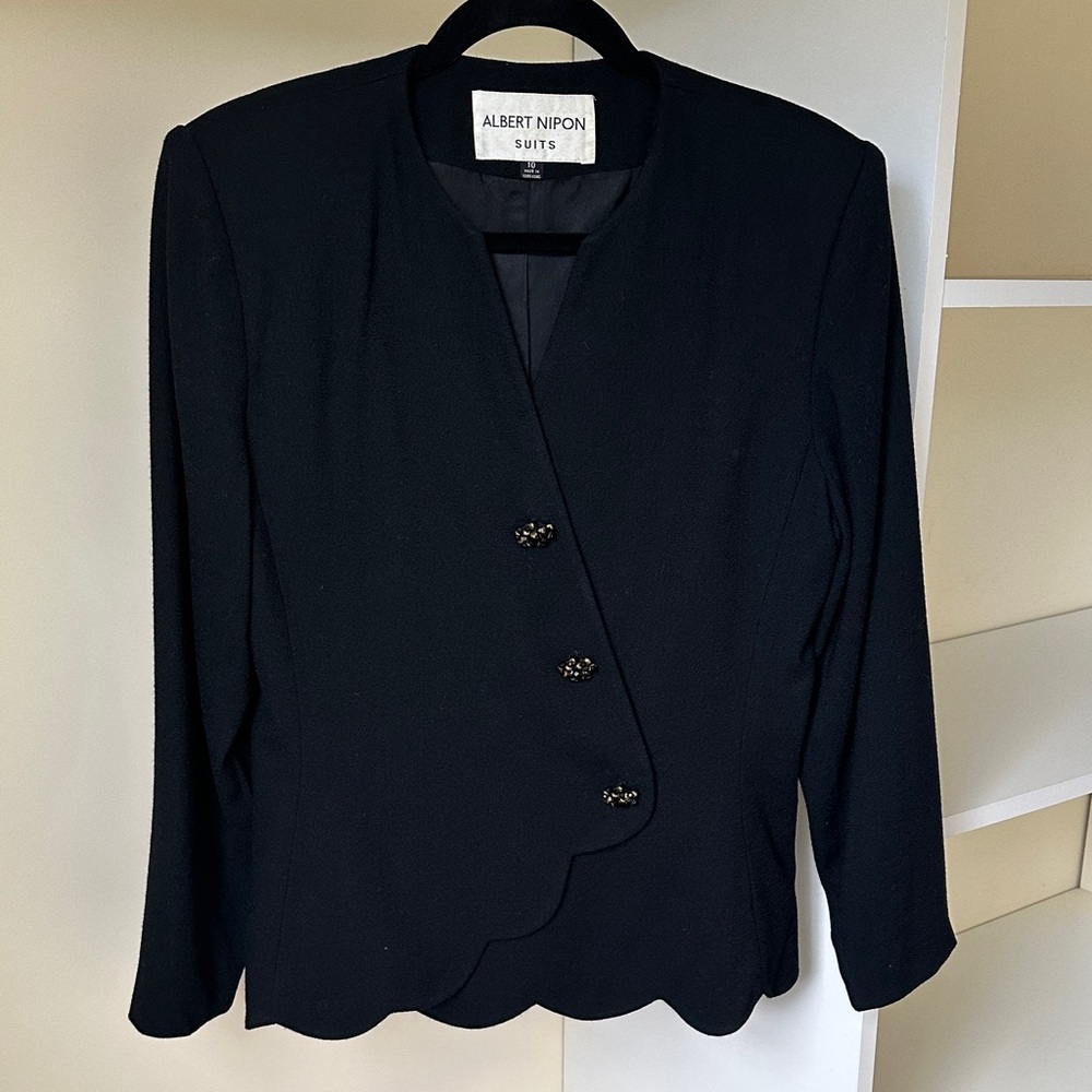 Albert Nipon Elegant Black Blazer